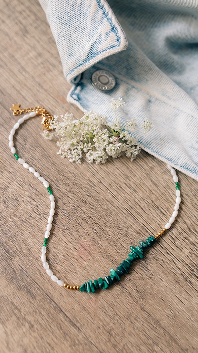 Collier de perles chips et nacrés