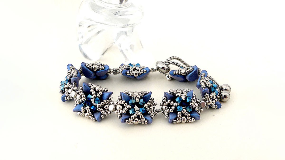 Schéma Bracelet Astoria avec perles Amos par Puca®