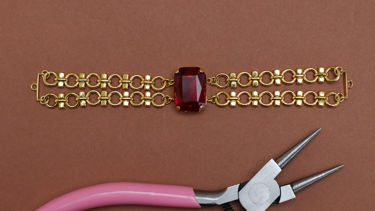 Bracelet vintage double maillons avec cristal serti Aurora : Etape 10