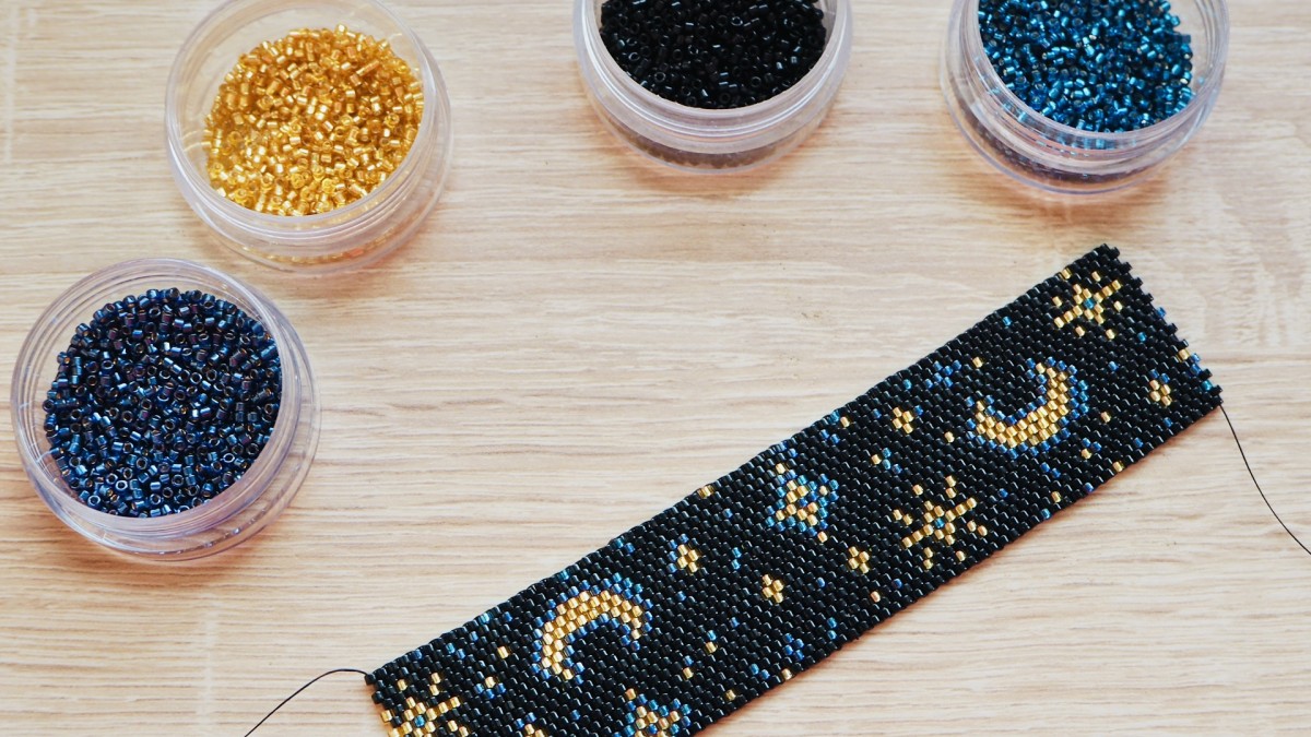 Bracelet peyote impair avec embouts de tissage Perles & Co : Etape 1