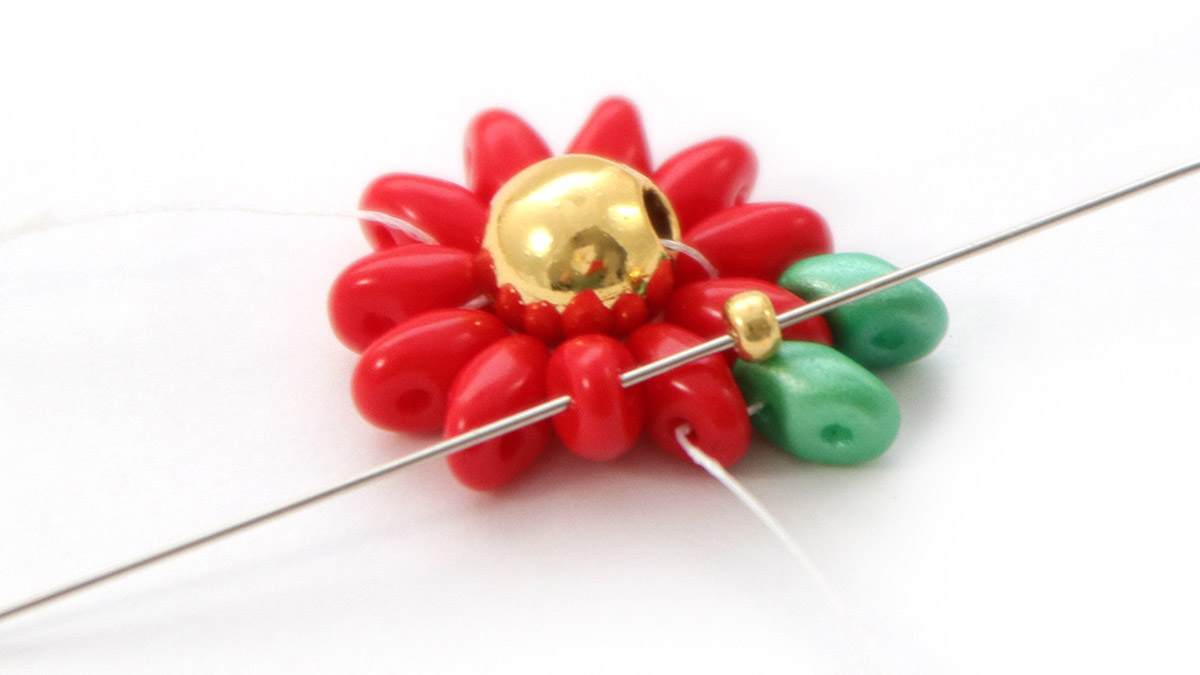 DIY Marque-Verre en perles SuperDuo Fleur de Noël : Etape 5