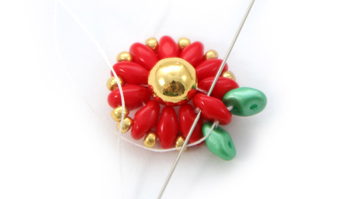 DIY Marque-Verre en perles SuperDuo Fleur de Noël : Etape 7