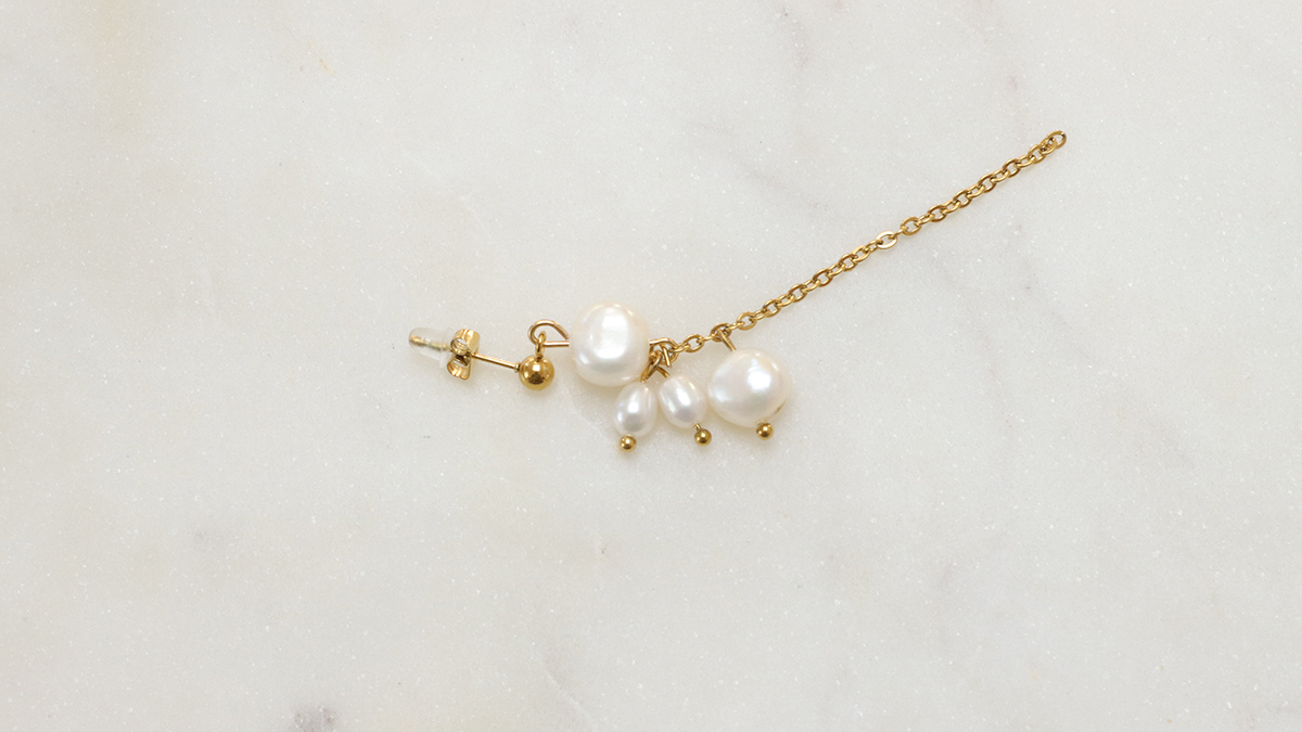 Boucles d'oreilles cascade en perles d'eau douce : Etape 7 Boucles d'oreilles cascade en perles d'eau douce : Etape 7