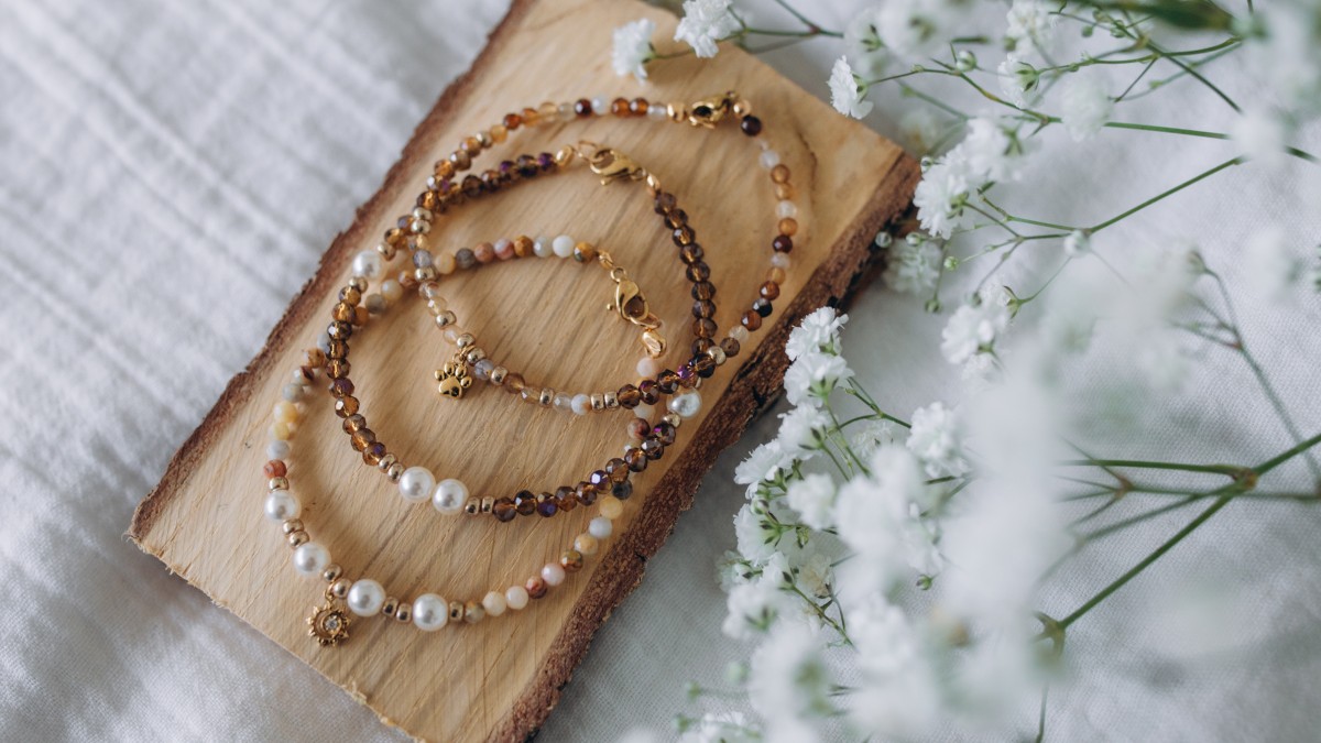 Schéma Bracelets marrons en pierres naturelles et perles facettées