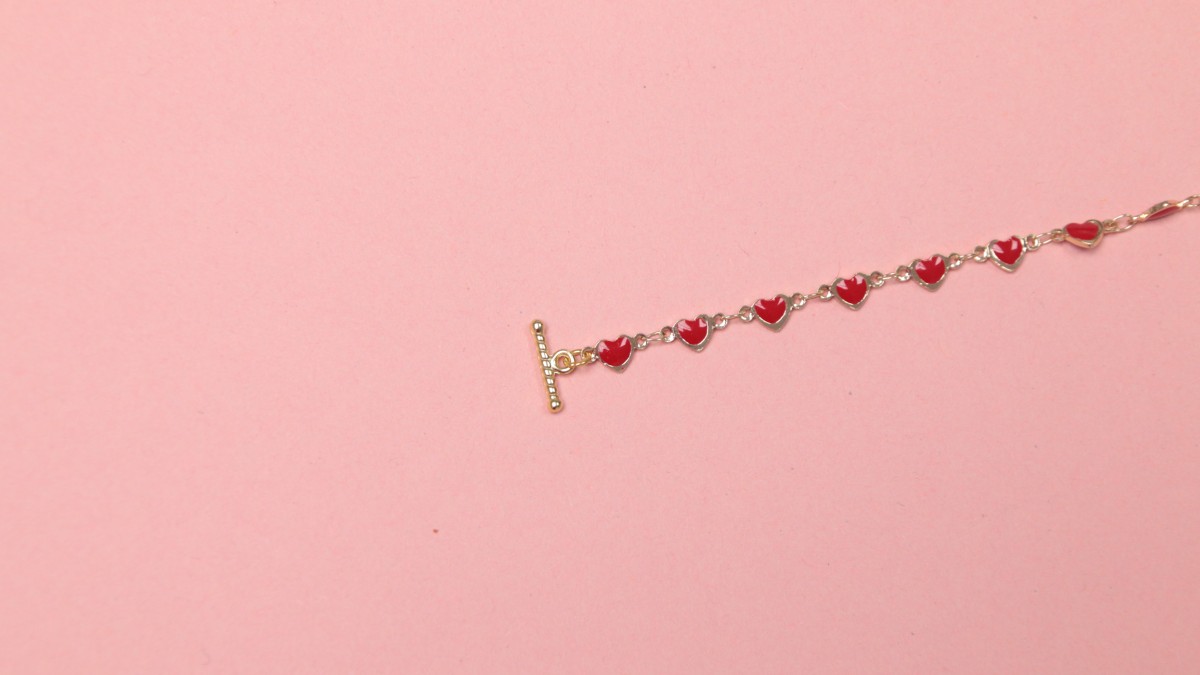 Bracelet cœurs rouges très facile à faire : Etape 2
