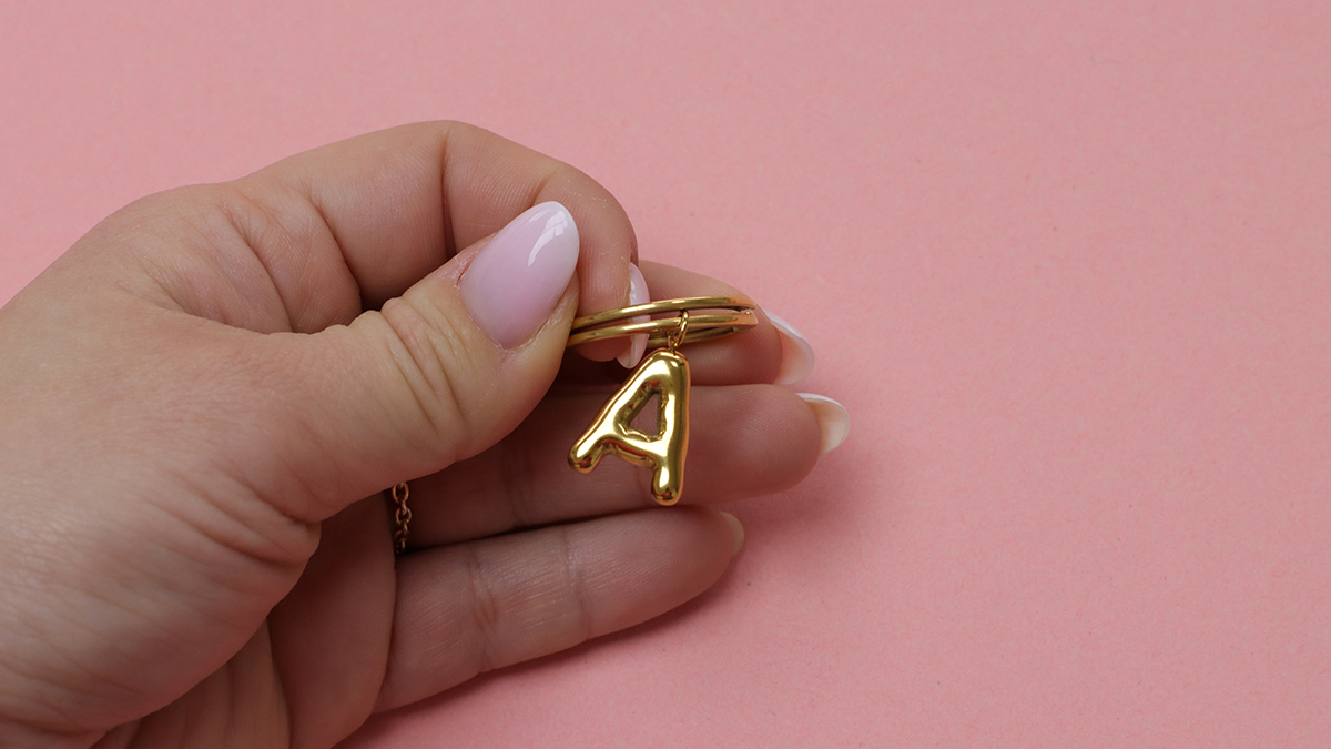 Bijou de sac avec pendentif lettre et serpent : Etape 8