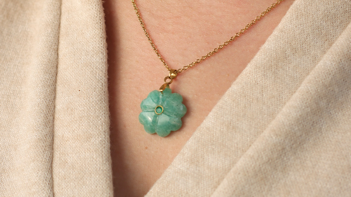 Collier trèfle à 4 feuilles en Pierre : Etape 5