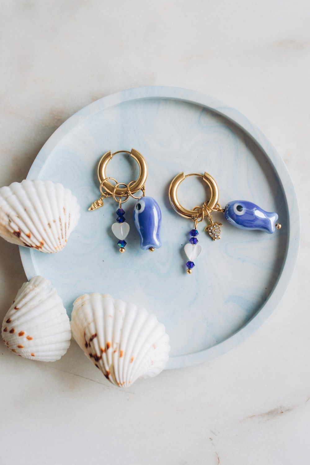 Schéma Boucles d'oreilles créoles avec pendentif poisson