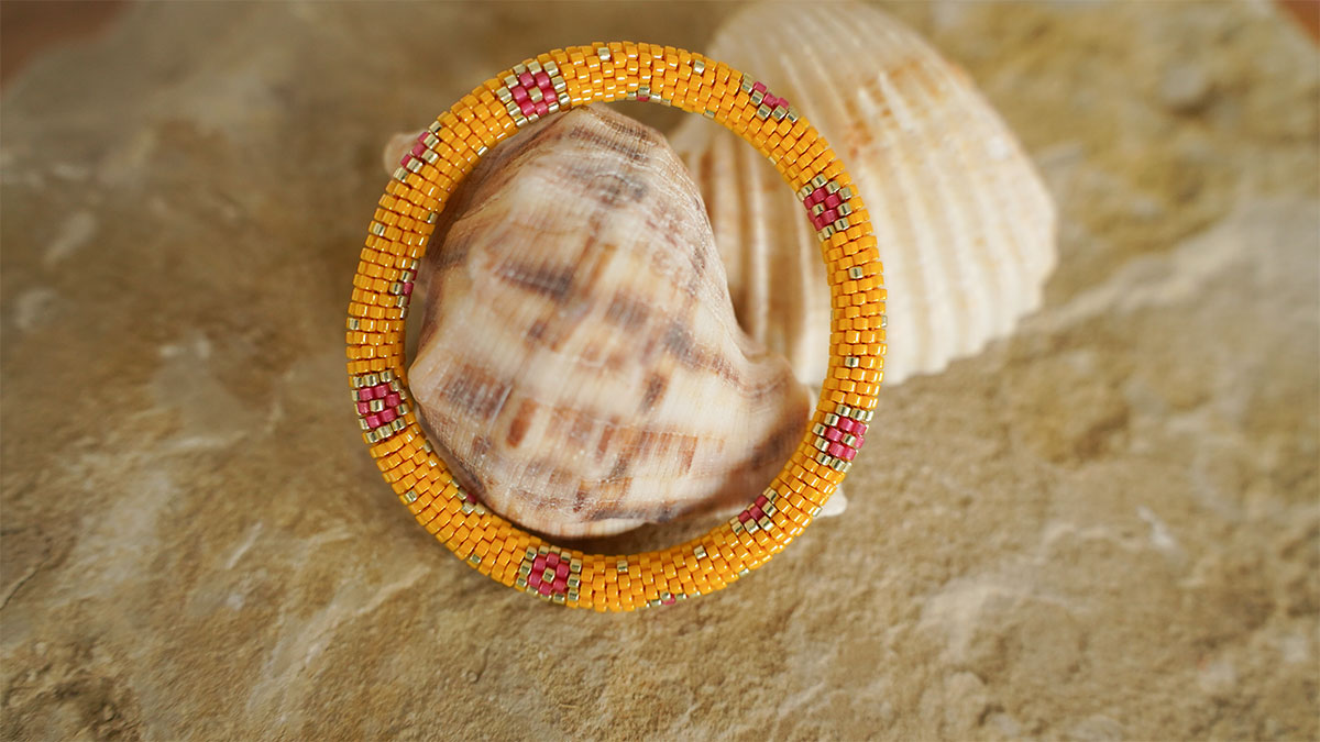 Schéma Bracelet bangle fleurs en spirale au crochet