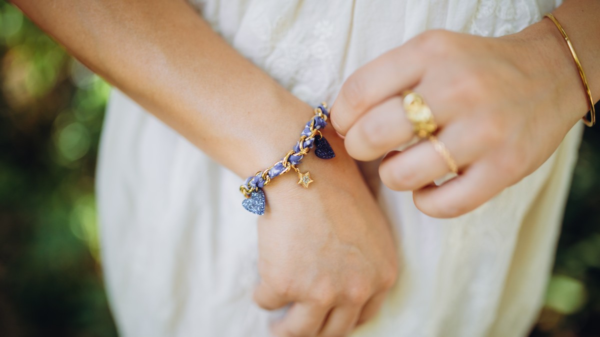Schéma Bracelet chaîne et bandana bleu