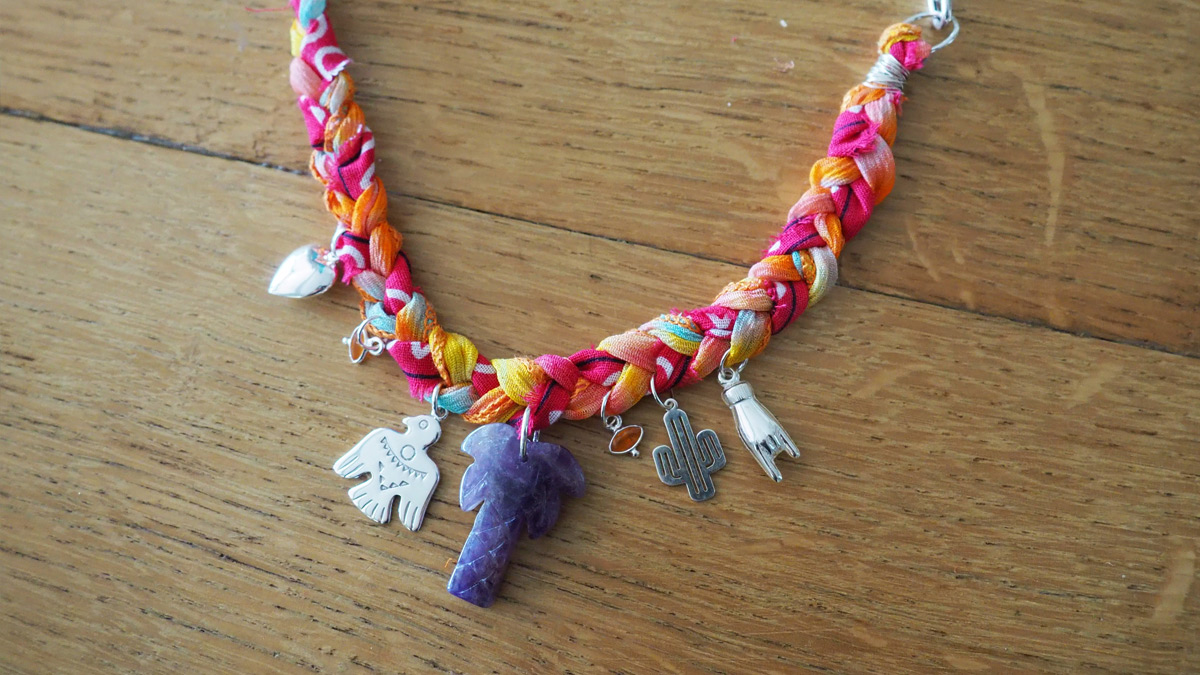 Collier tressé avec palmier en Améthyste et breloque argent 925 : Etape 7