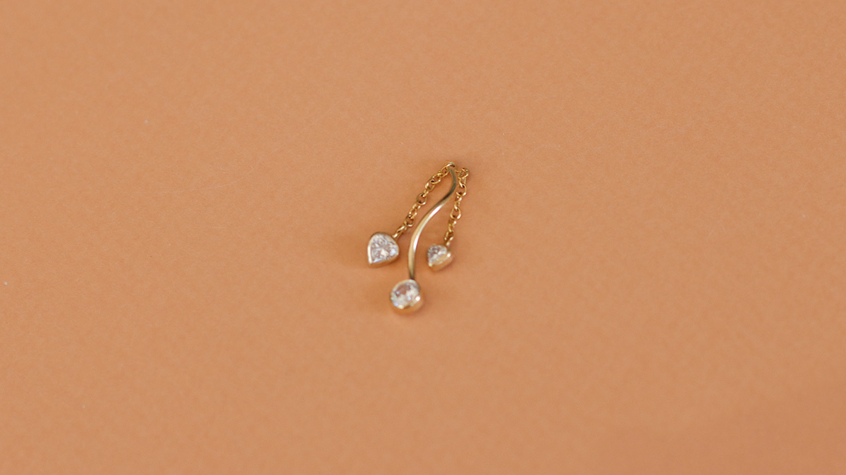 Boucles d'oreilles pendantes en Gold Filled (or laminé) : Etape 2 Boucles d'oreilles pendantes en Gold Filled (or laminé) : Etape 2