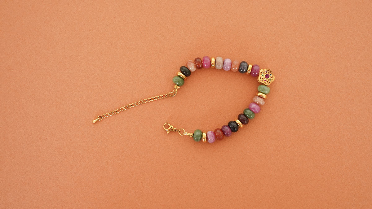 Bracelet en pierres naturelles et perle fleur : Etape 5