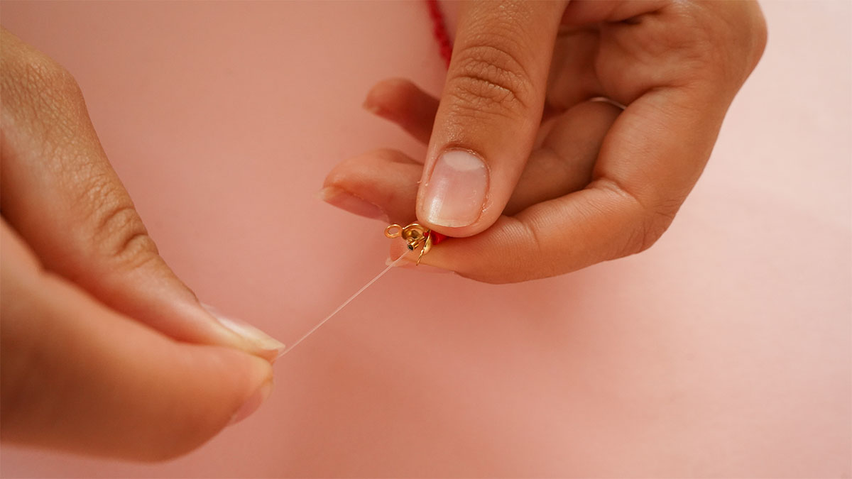 Bracelet en perle Miyuki Delica à nouer : Etape 5 Bracelet en perle Miyuki Delica à nouer : Etape 5