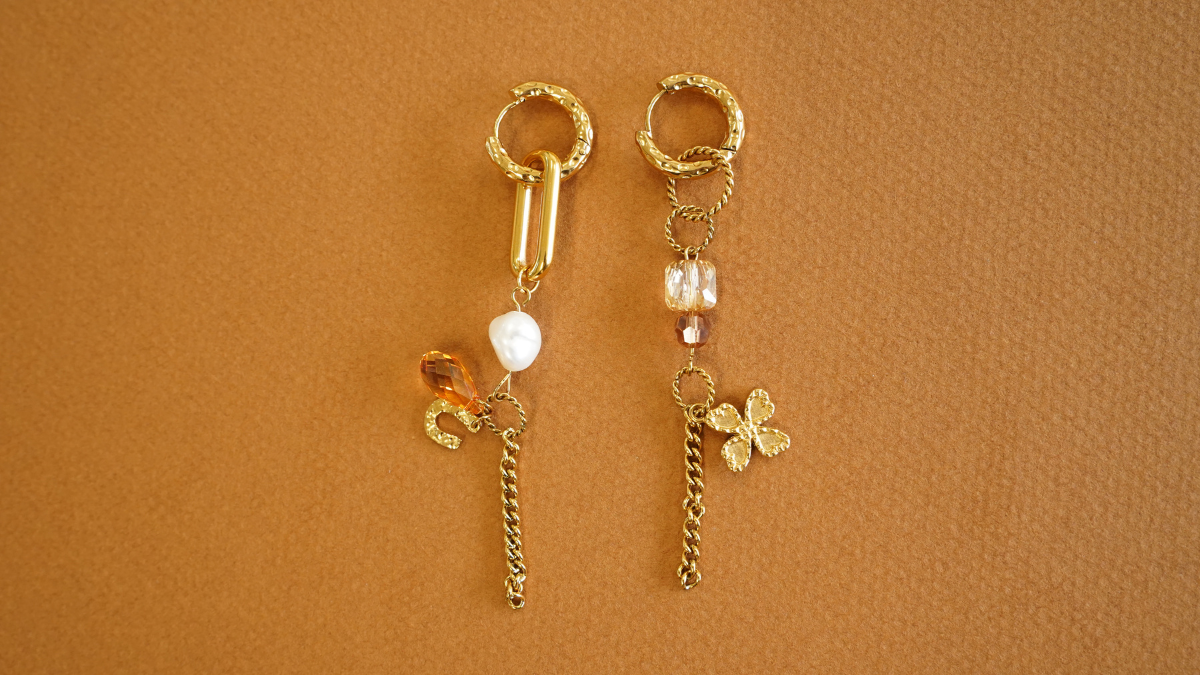 Boucles d'oreilles pendantes asymétriques porte-bonheur : Etape 11