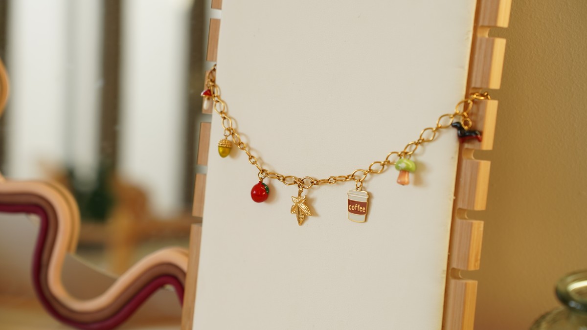 Schéma Mes bijoux DIY - Kit bijoux Collier charms Automne en Acier Inoxydable Doré