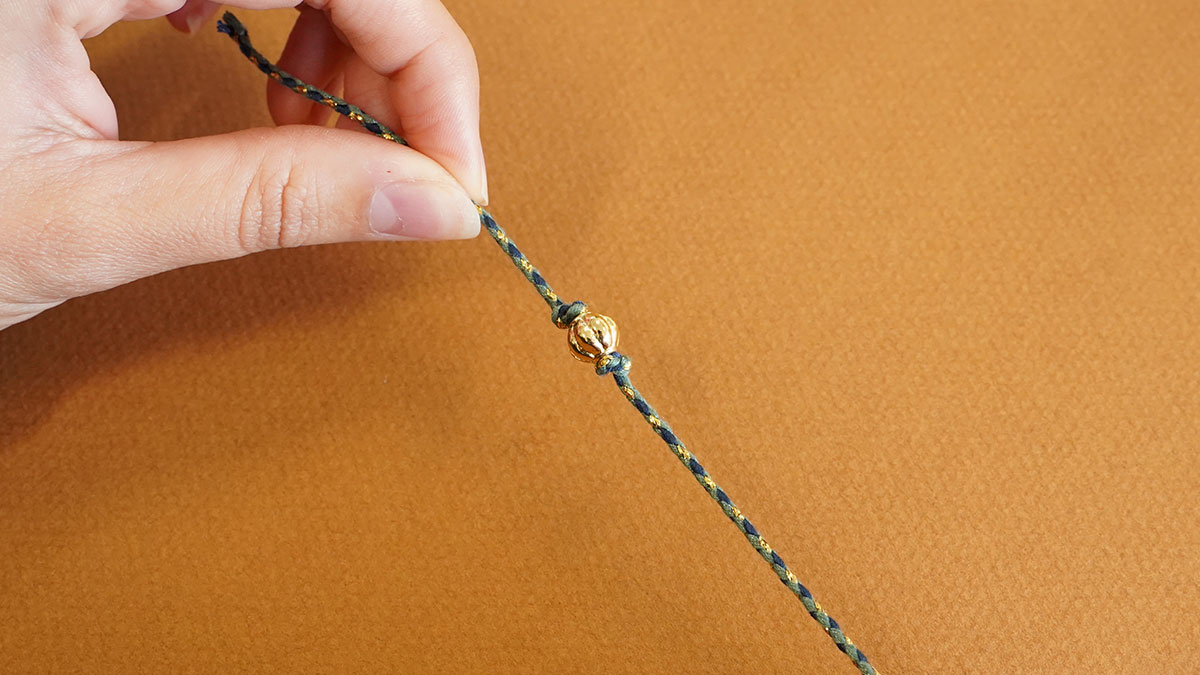 Bracelet cordon coeur ex voto : Etape 1