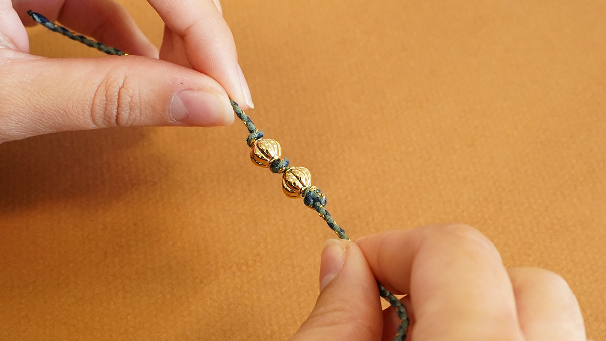 Bracelet cordon coeur ex voto : Etape 2