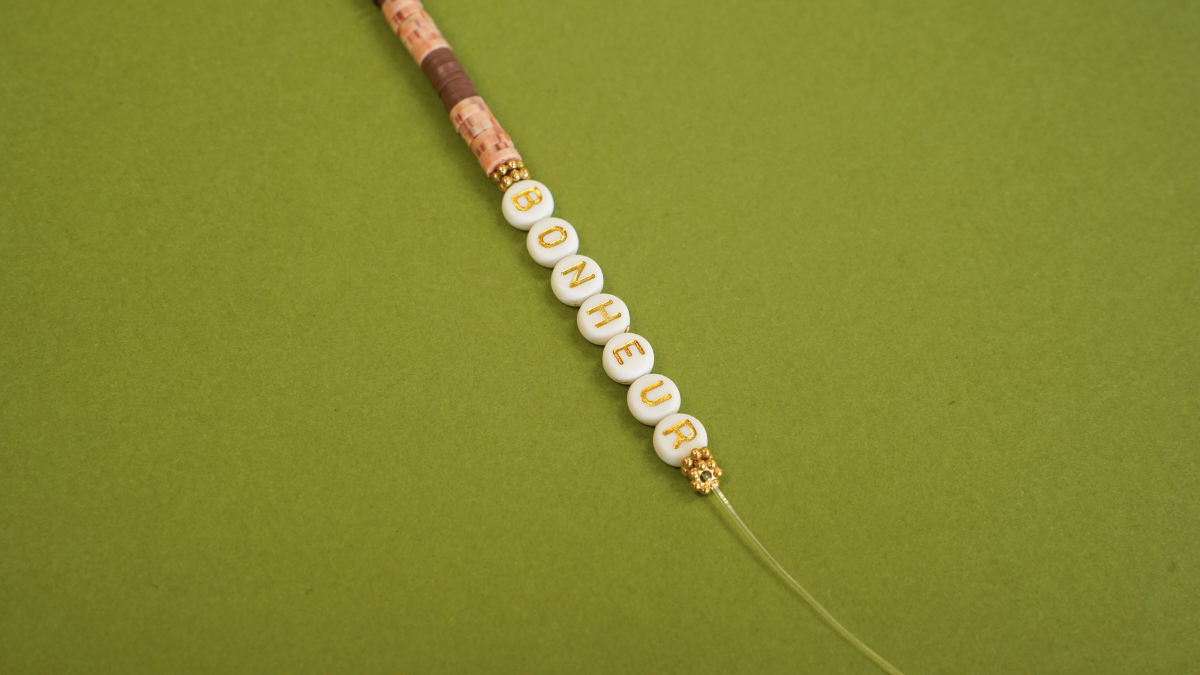 Bracelets Symboliques avec Mix Breloques & Lettres : Etape 3