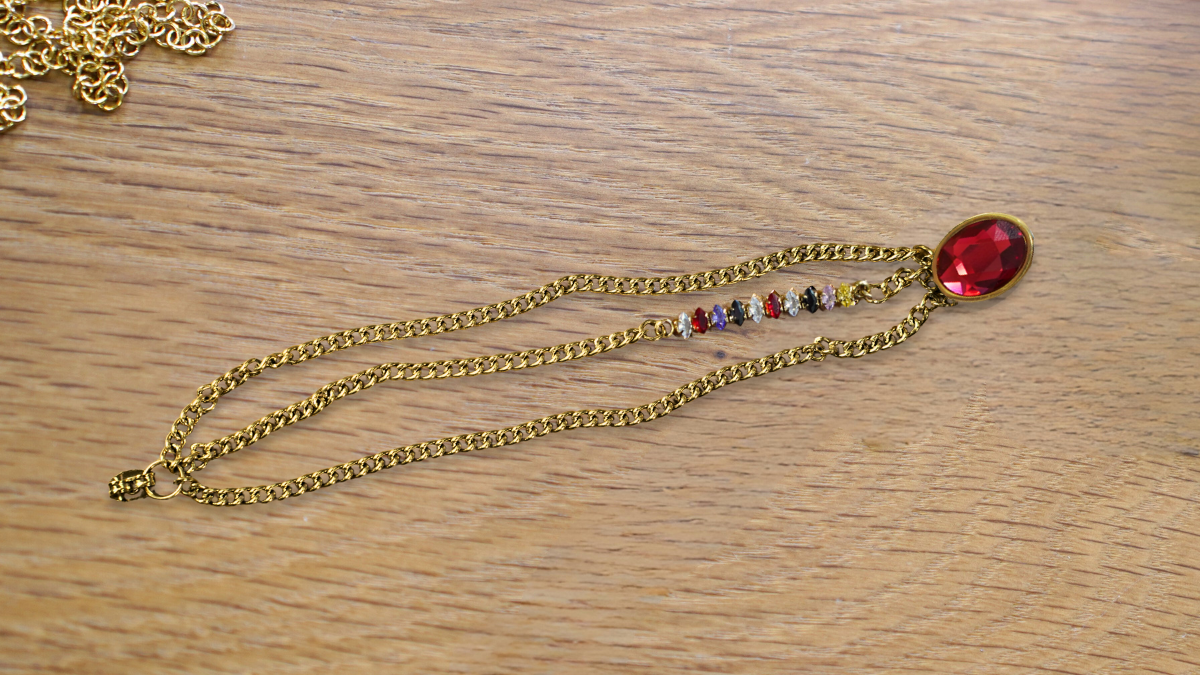 Boucles d'oreilles cristaux PureCrystal et chaînes : Etape 3