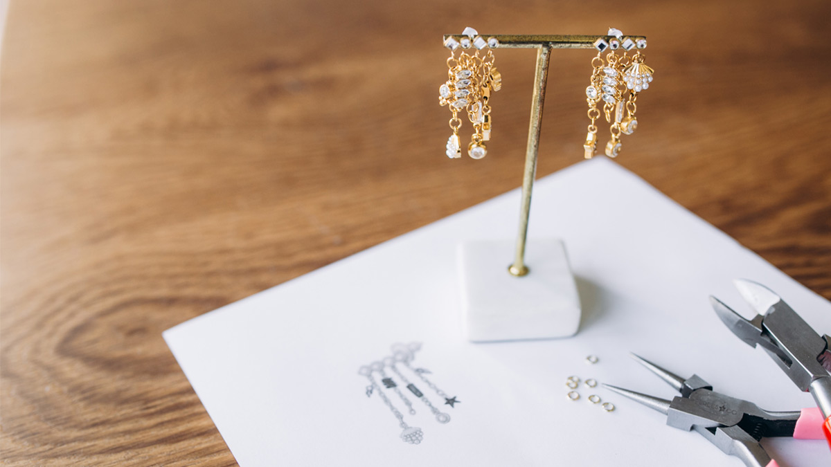 Boucles d'oreilles pendantes charms en acier inoxydable