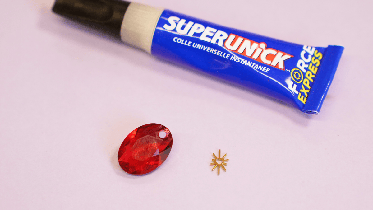 Collier pendentif PureCrystal et chaîne en acier inox : Etape 2