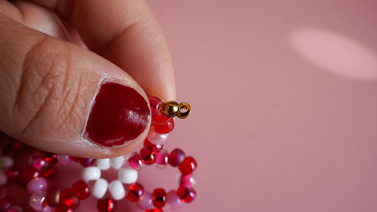 Collier fleurs en perles rocailles Miyuki 6/0 : Etape 11