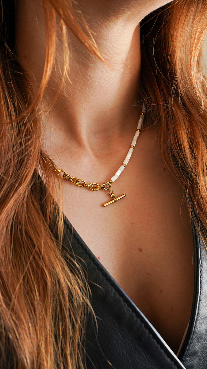 Schéma Collier pendentif barre et perles tubes en nacre