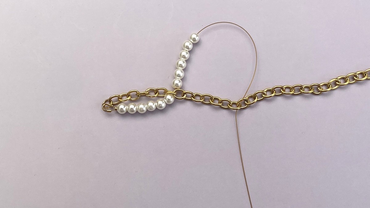 Collier citrons en acier inoxydable, imitations perles nacrées et perles en céramique : Etape 5