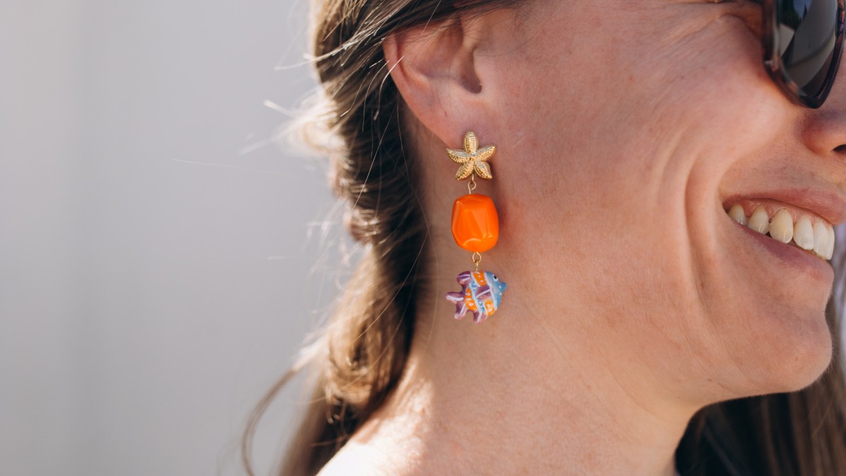 Schéma Boucles d'oreilles pendantes étoiles de mer et poissons Schéma Boucles d'oreilles pendantes étoiles de mer et poissons