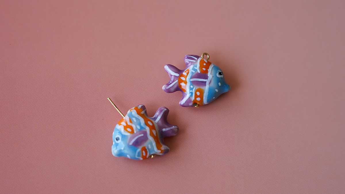 Boucles d'oreilles pendantes étoiles de mer et poissons : Etape 1 Boucles d'oreilles pendantes étoiles de mer et poissons : Etape 1