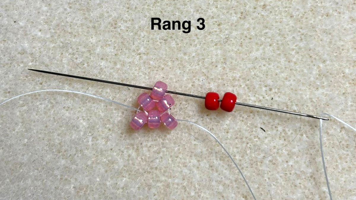 Tissage fraises 3D en peyote circulaire : Etape 3