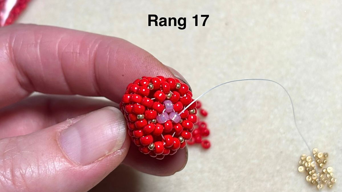 Tissage fraises 3D en peyote circulaire : Etape 10