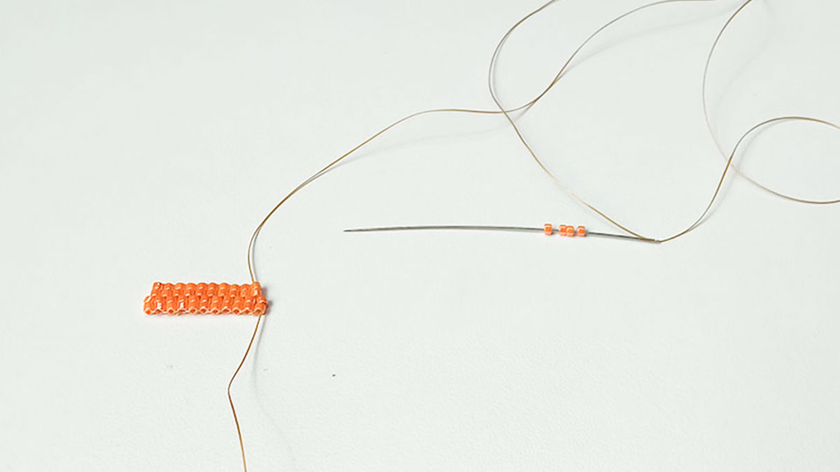 Boucles d'oreilles tissage en double brick stitch : Etape 9