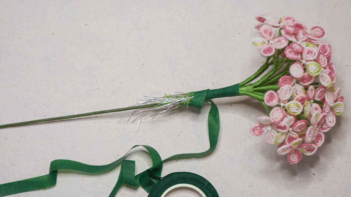 Fleur en perles de rocailles Miyuki - Hortensia : Etape 21