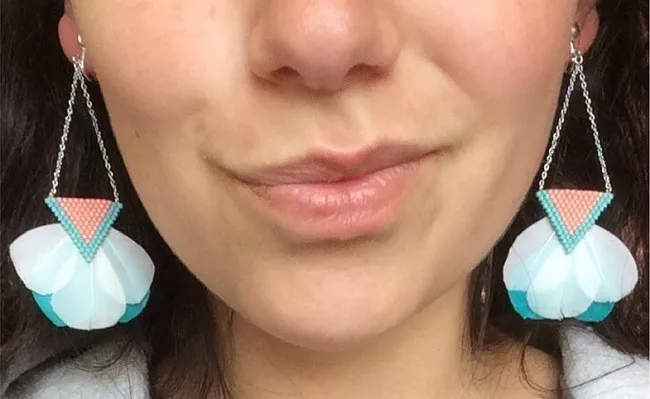 Schéma Boucles d'oreilles tissage de perles Miyuki et plumes