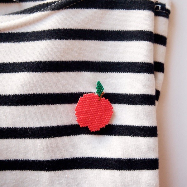 Schéma Broche Big Apple avec tissage brick stitch