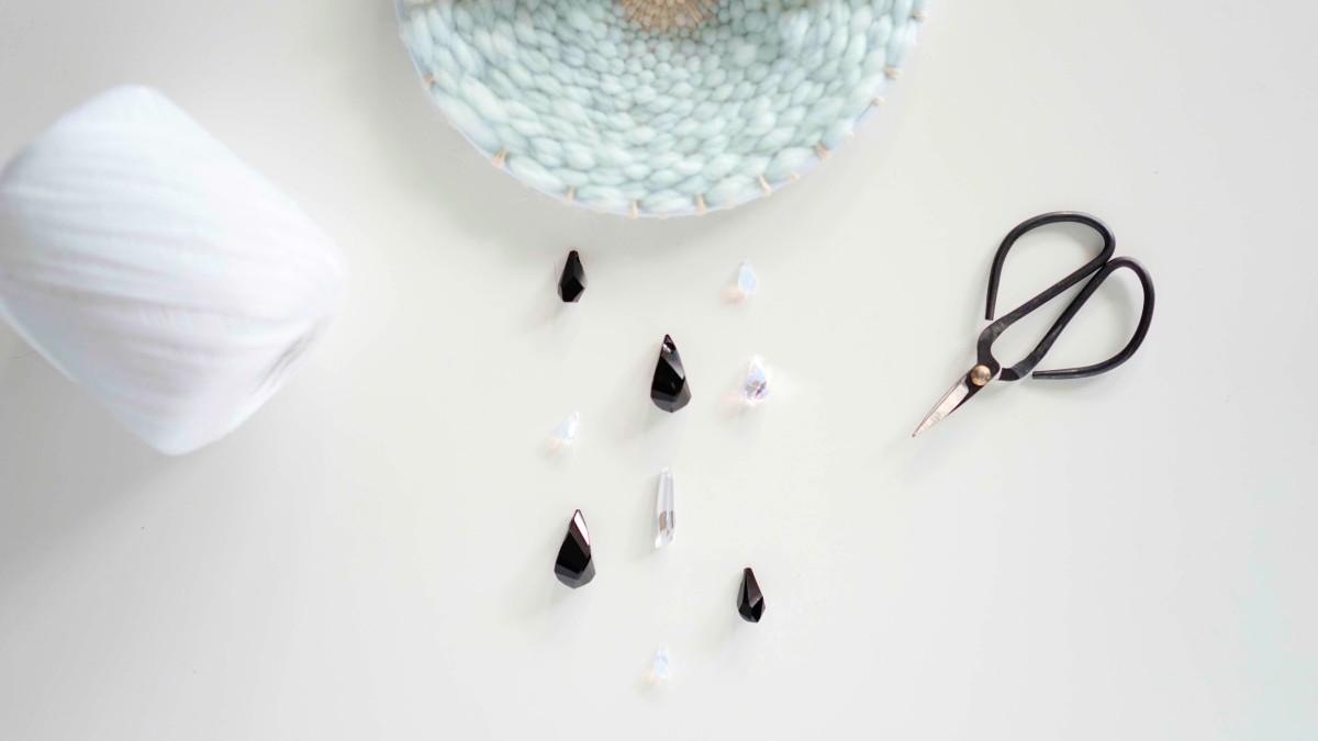 Tissage mural rond par Julie Robert : Etape 11