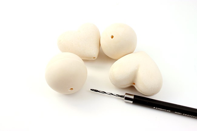 DIY Boules de noël à faire soi même en Scultoline : Etape 4