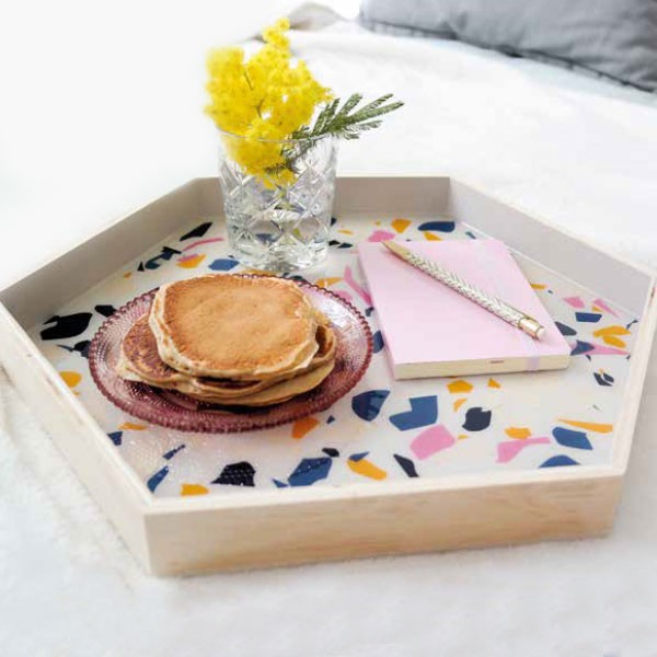 Schéma Créer un plateau terrazzo avec de la résine Pébéo