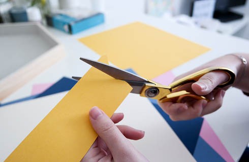 Créer un plateau terrazzo avec de la résine Pébéo : Etape 3