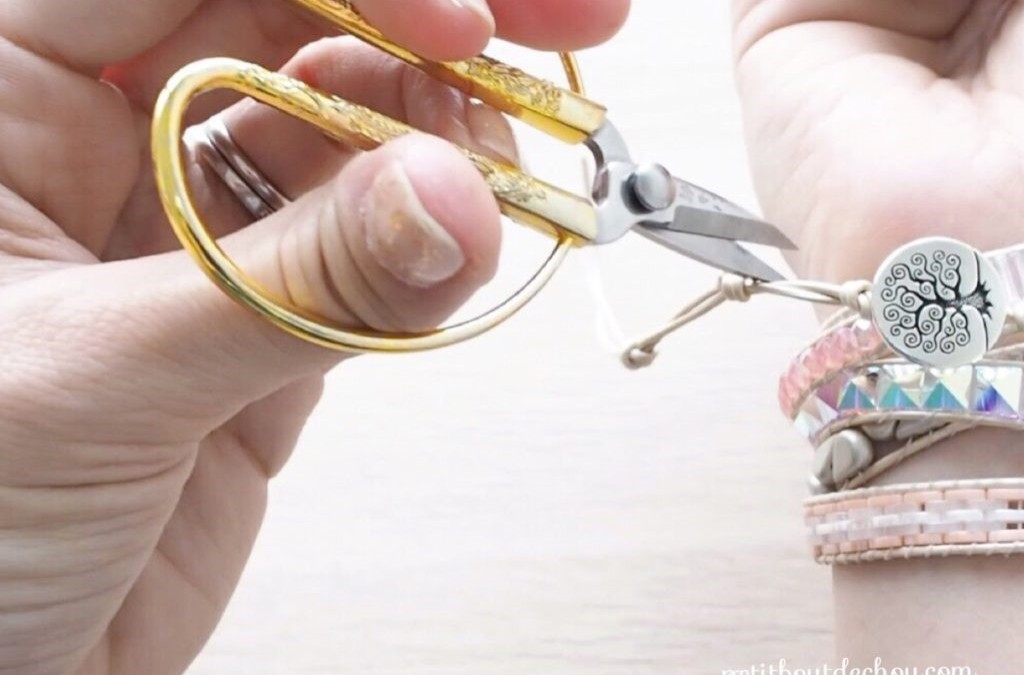 Bracelet wrap tendance avec Miyuki Quarter Tila, spike beads PureCrystal et Amos® par Puca® : Etape 18