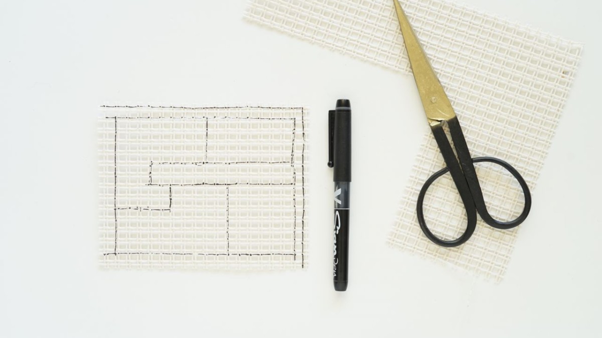 DIY facile : customisation d'une pochette au point noué par Julie Robert : Etape 2