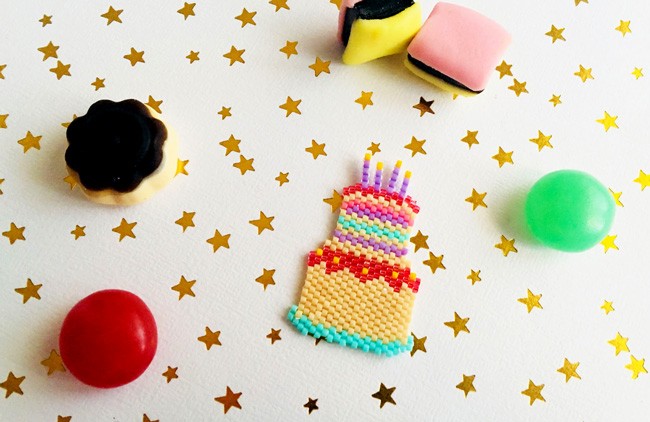 Schéma Grille tissage brick stitch gateau d'anniversaire en perles Miyuki Delicas 11/0