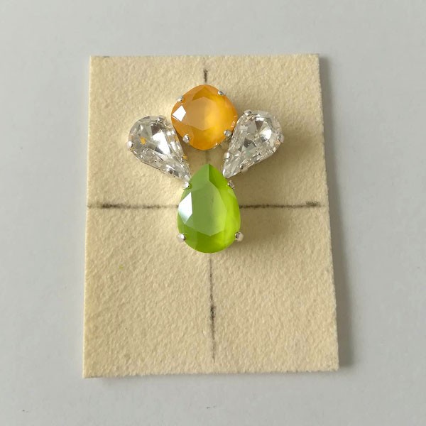 Boucles d'oreilles cabochons PureCrystal majestic blue, buttercup et lime : Etape 7